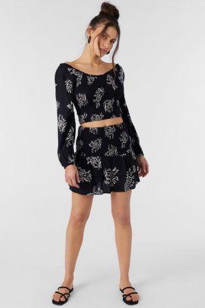 Cierra Nadia Paisley Smocked Mini Skirt