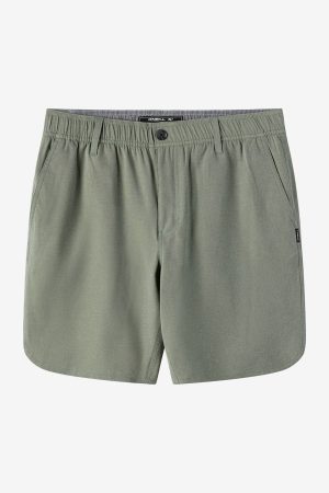 Reserve Light Check Scallop Elastic Waist 18 Hybrid Shorts